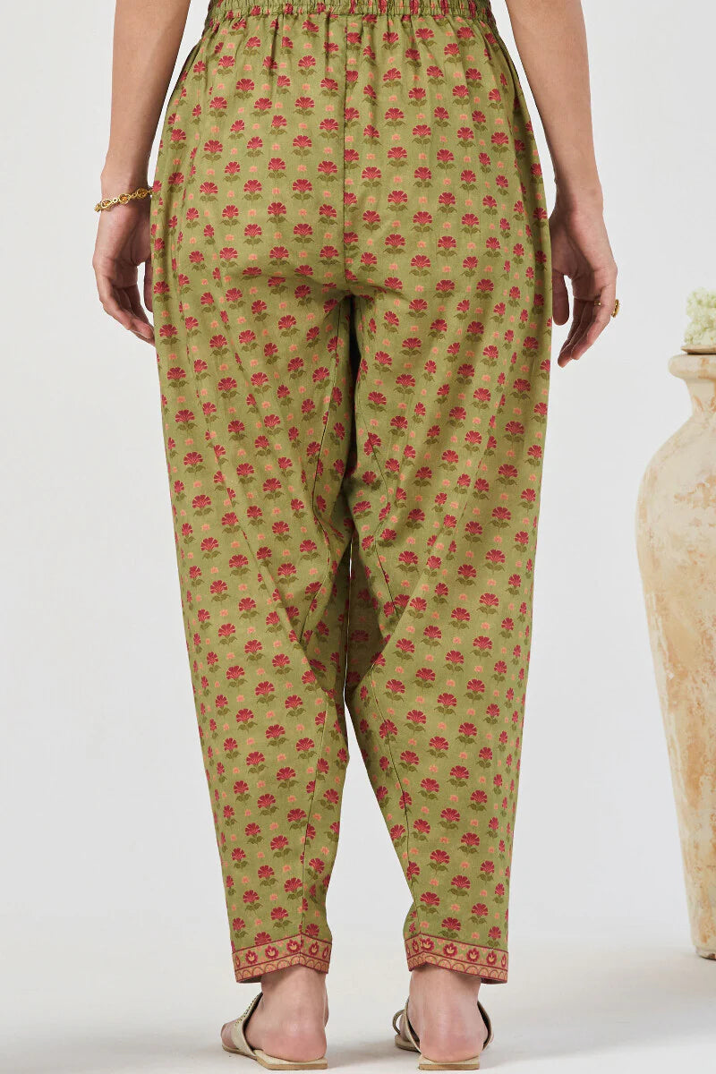 Surplus: Roz Meher Ishrat Salwar