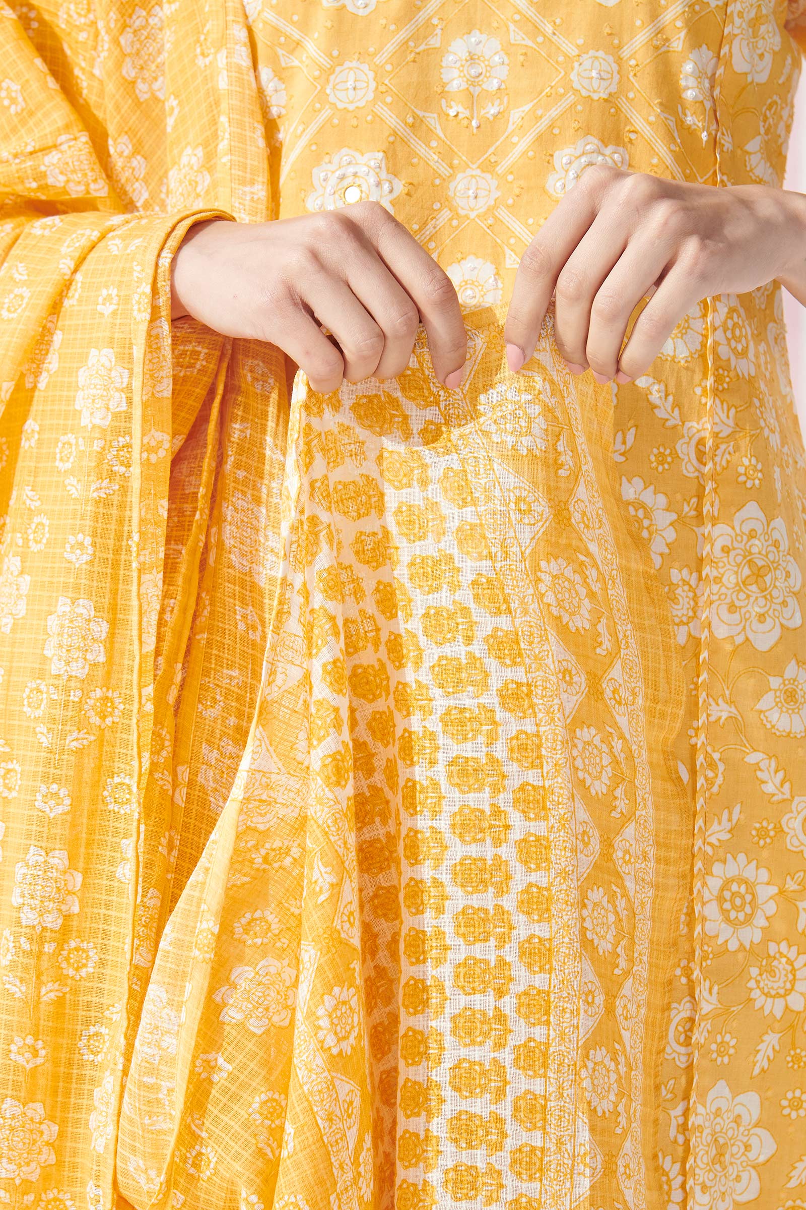 Gulbahar Simran Sanganeri Dupatta