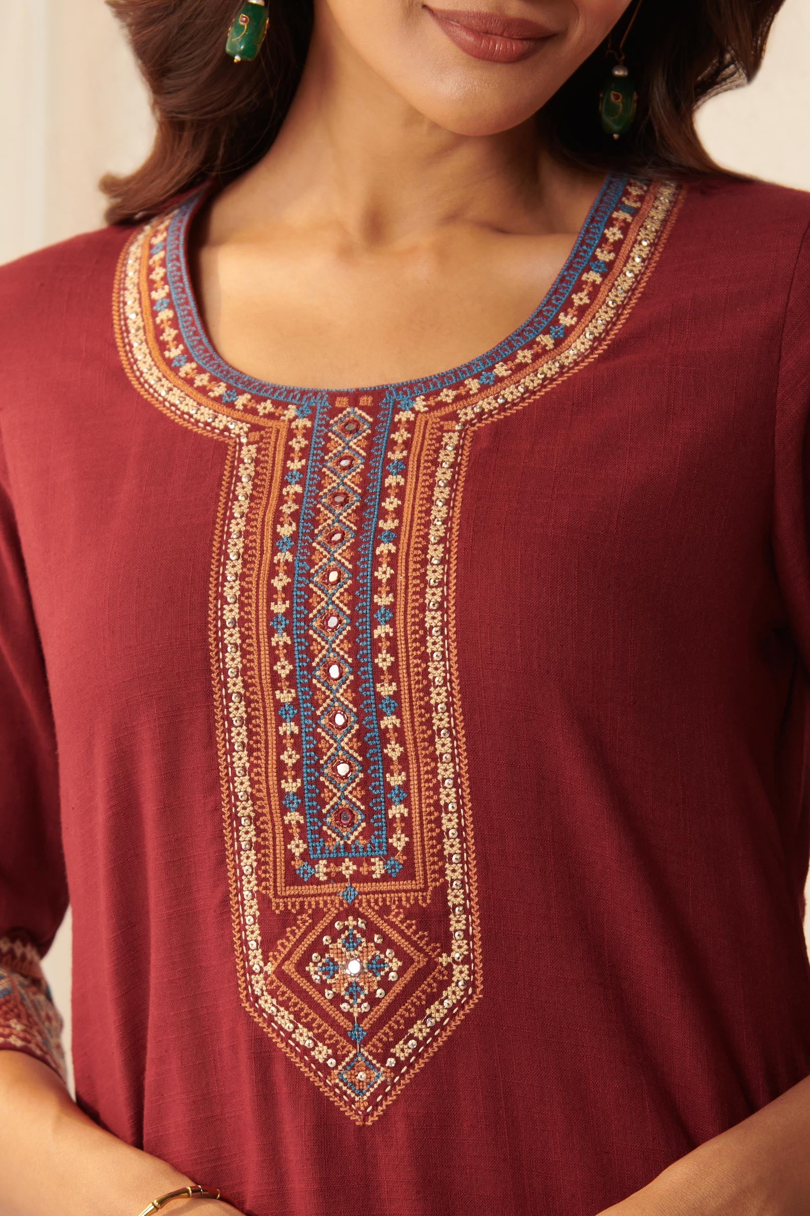 Mehraab Aahana Maroon Kurta
