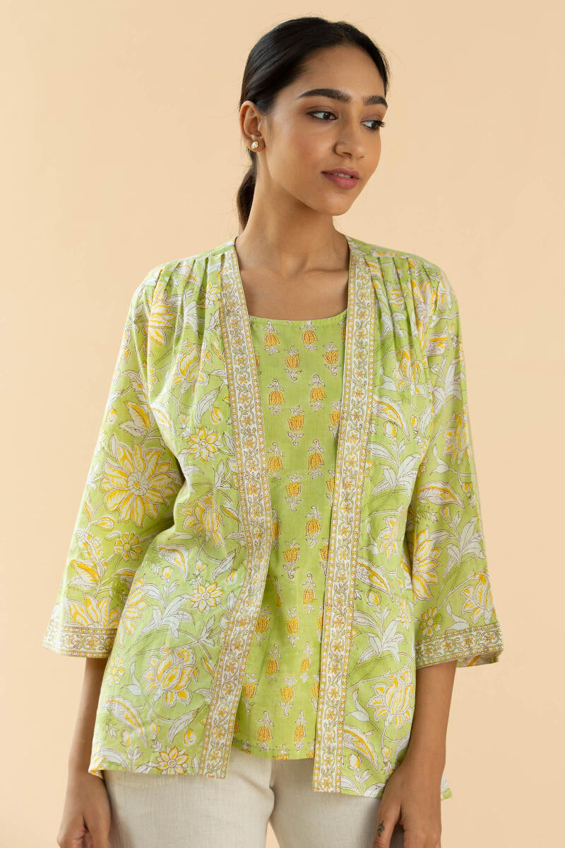 Gauhar Dilnaz Kimono