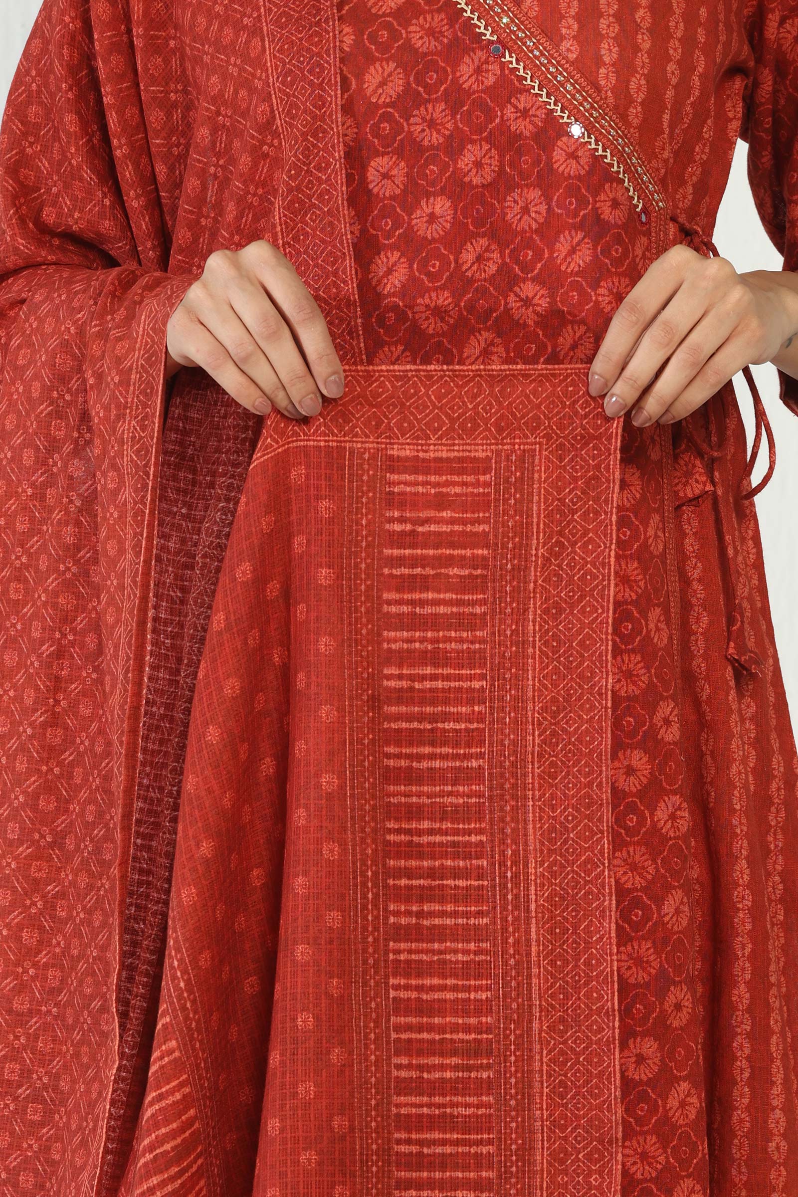 Rangrez Saisha Dupatta