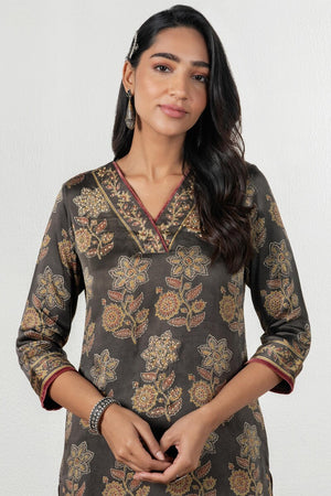 Zubeida Nadiya Ajrak Modal Kurta