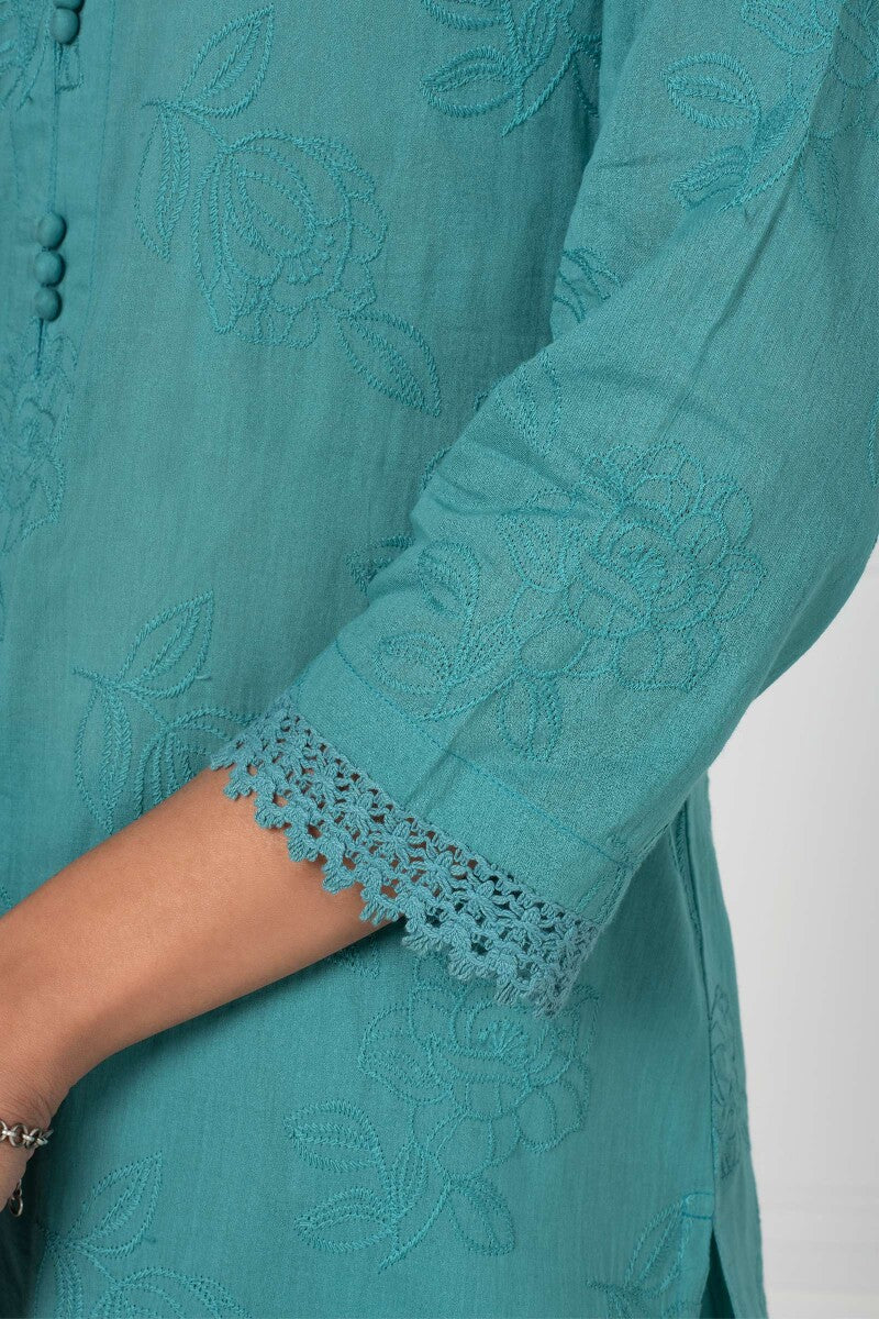 Falak Zeenat Kurta