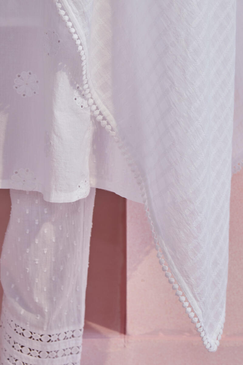 Raahat Sameera White Dupatta