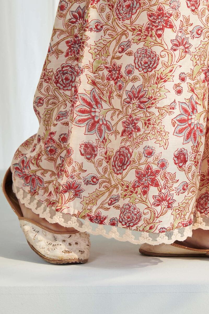 Nasrine Inaya Sanganeri Modal Palazzo