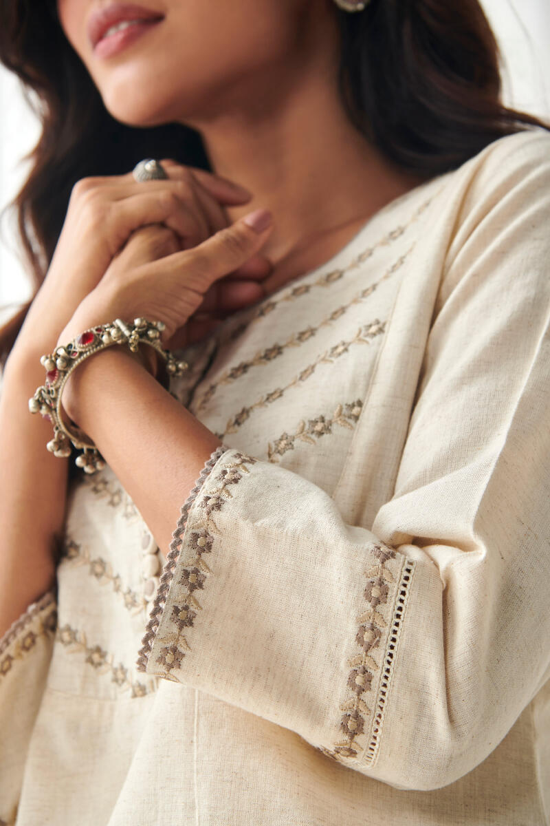 Nasrine Ameerah Top