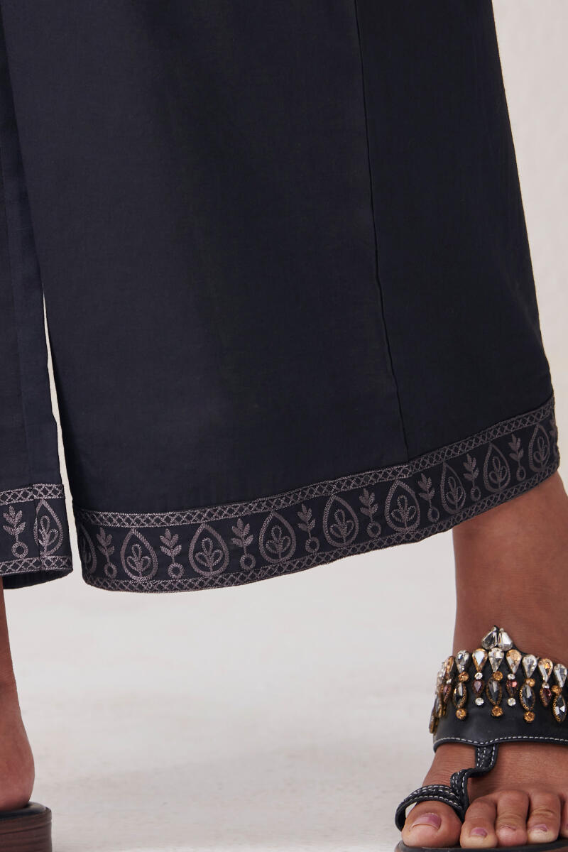 Roza Jia Black Cotton Farsi