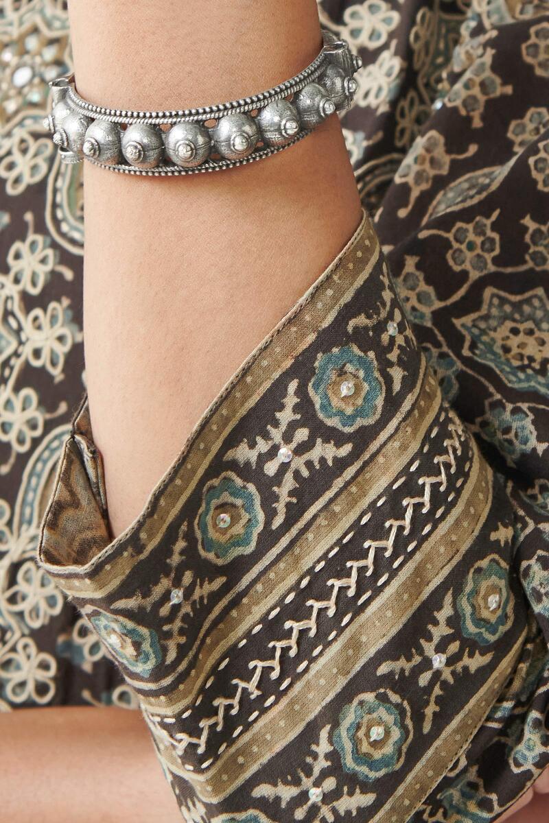 Sehra Rahima Ajrak Kurta