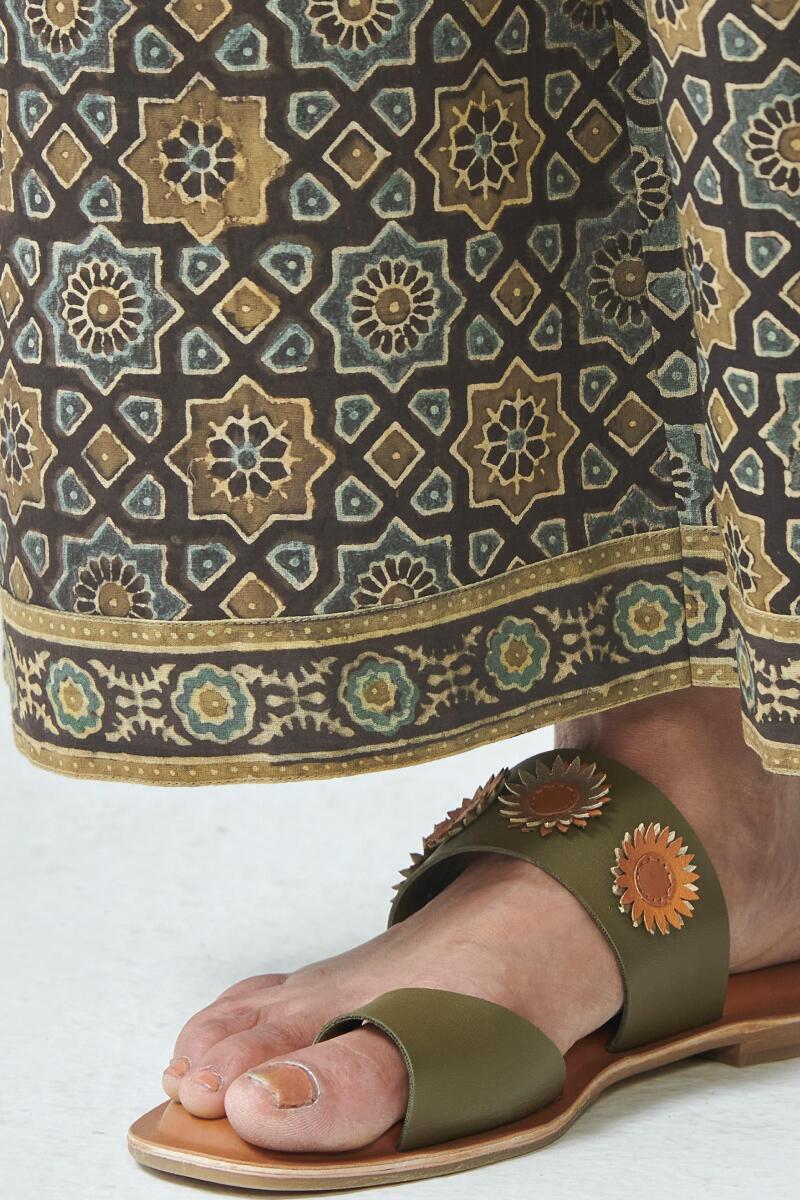 Sehra Rahima Ajrak Farsi