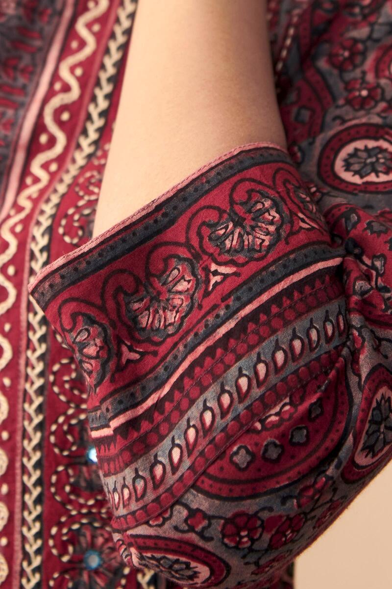 Sehra Nizam Ajrak Kurta