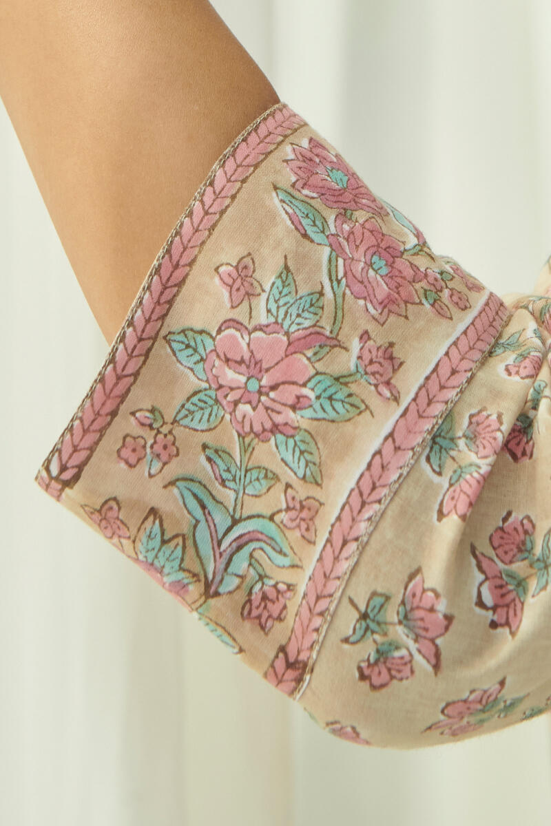 Nasrine Parveen Sanganeri Kaftan