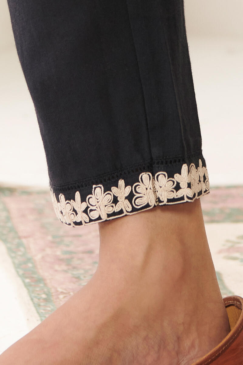 Mirza Alisha Handloom Narrow Pants