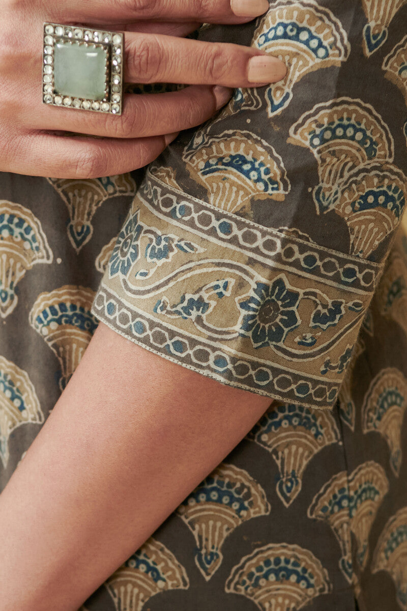 Sehra Zoya Ajrak Kurta