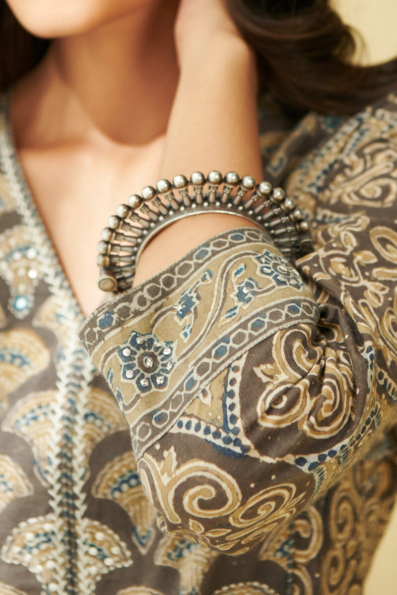 Sehra Maya Ajrak Kurta