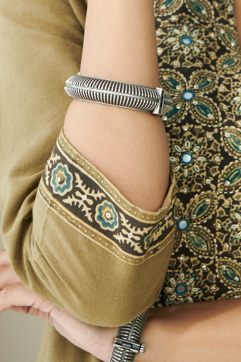 Sehra Mahi Handloom Kurta