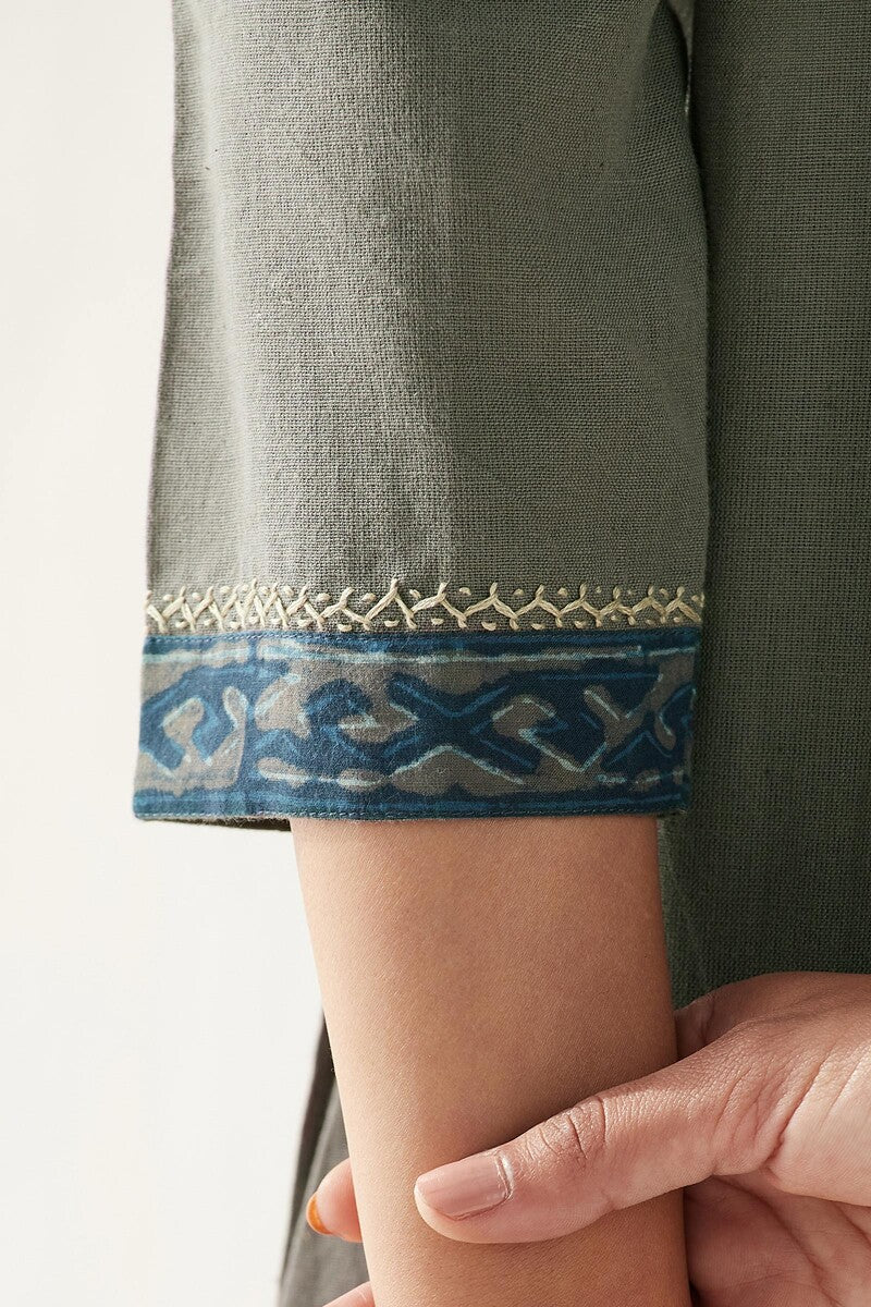 Gauhar Rehmat Handloom Kurta