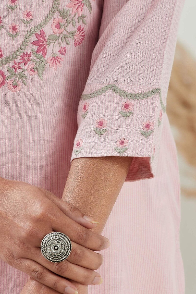 Naadirah Jia Pink Handloom Kurta