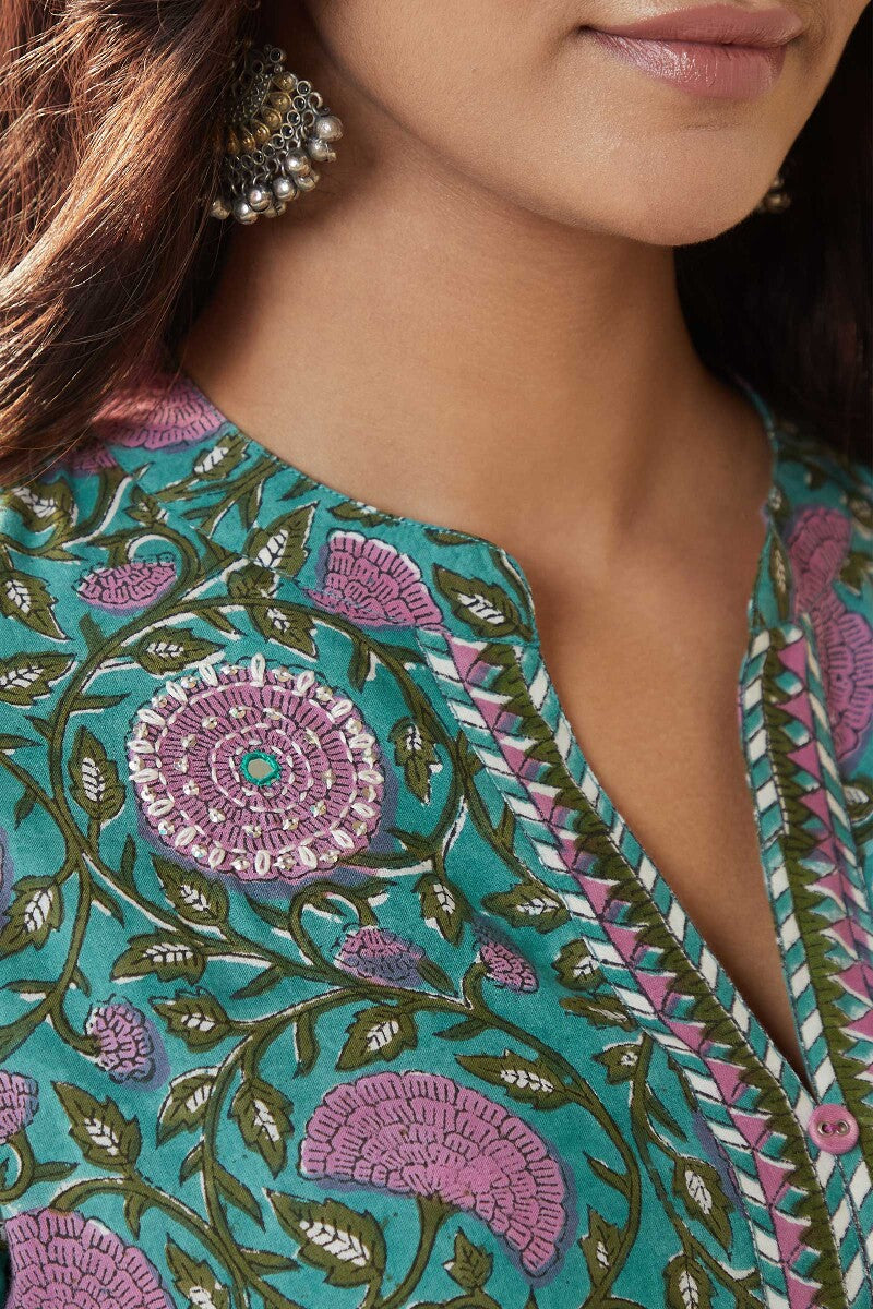 Nazm Zarin Kurta
