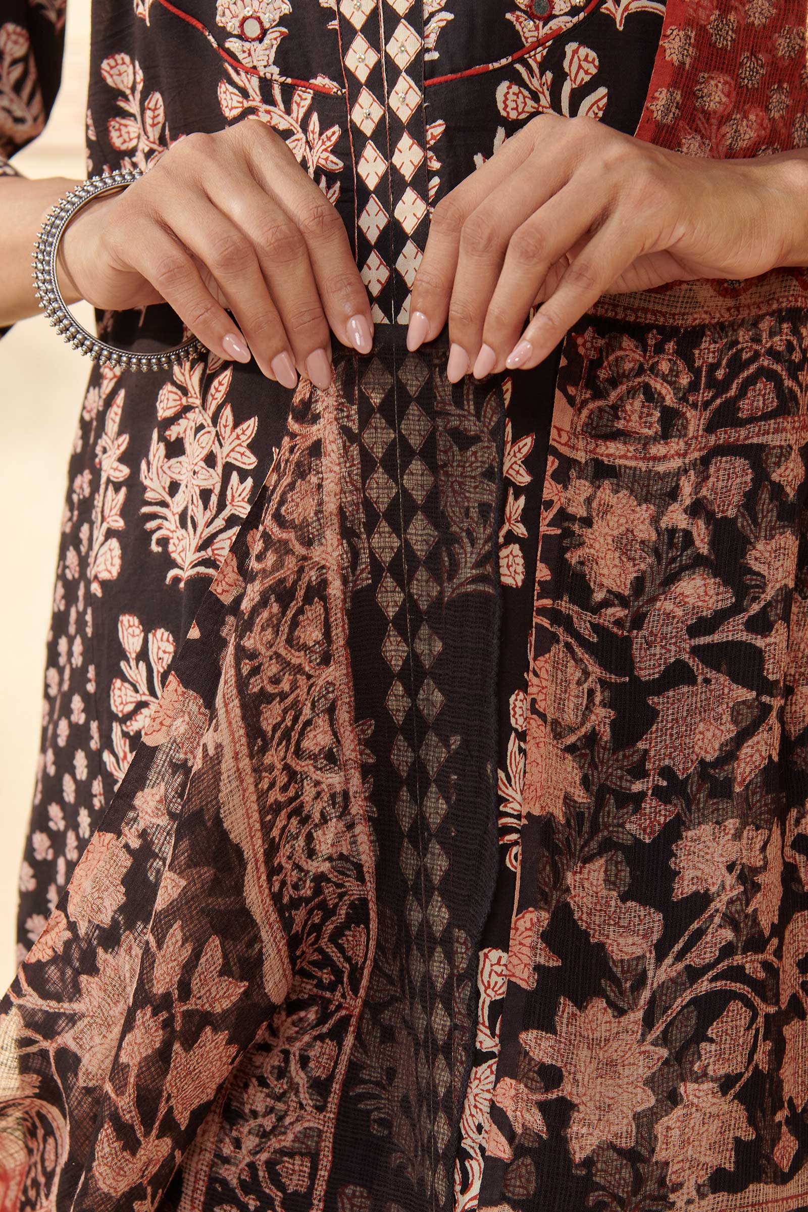 Surplus: Sehra Maiwa Bagru Dupatta