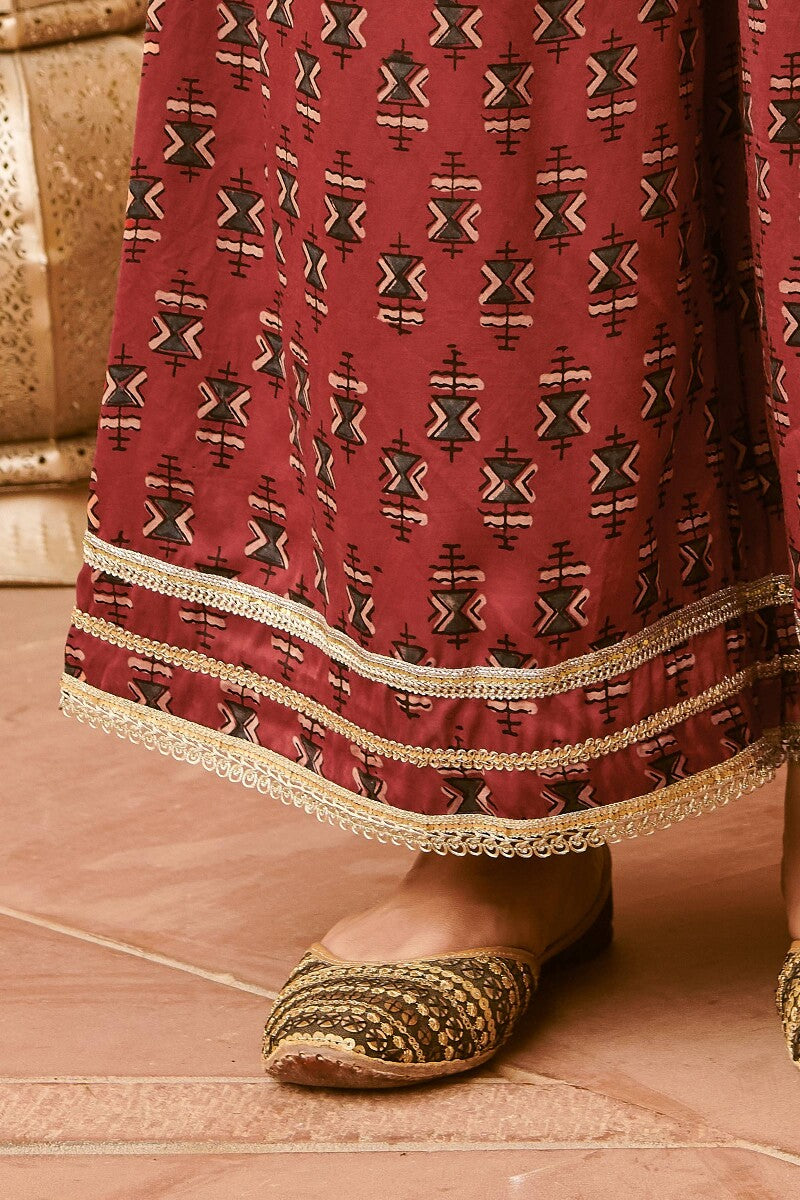 Mehrunissa Tahira Ajrak Palazzo