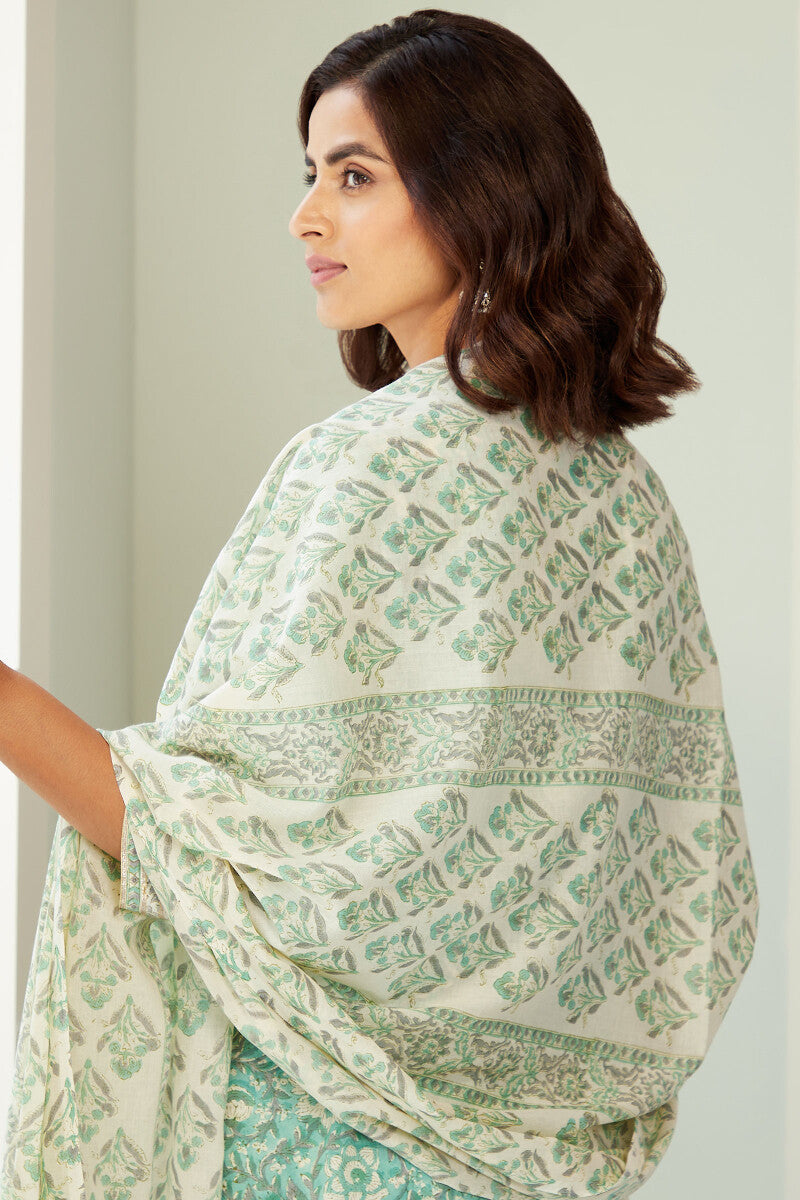 Nusrat Jahan Heer Dupatta