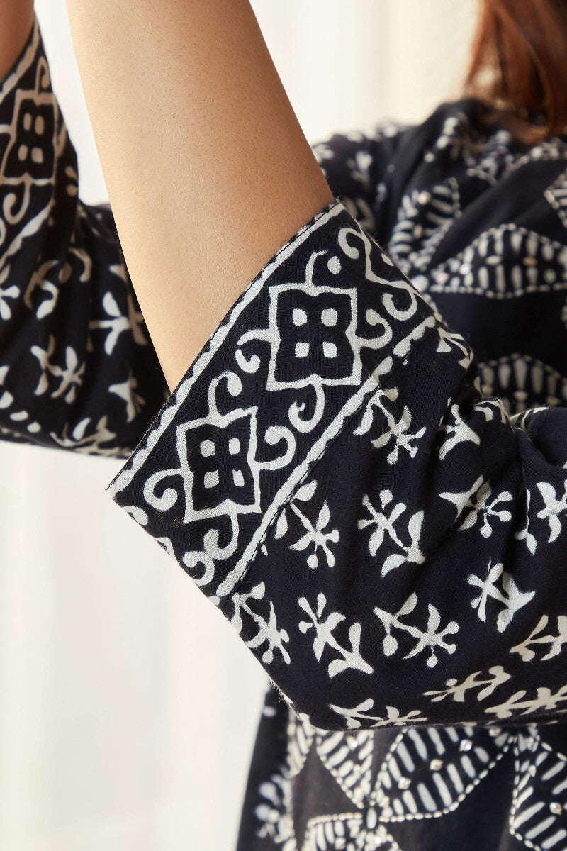 Mirza Ameera Kurta