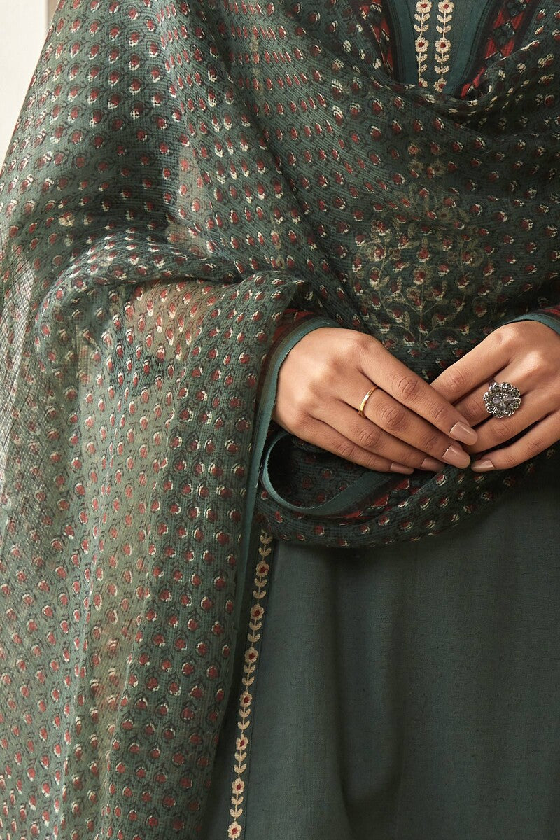Roza Seerat Dupatta