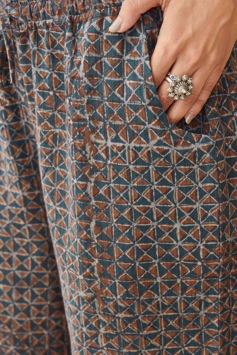 Sehra Maira Akola Farsi