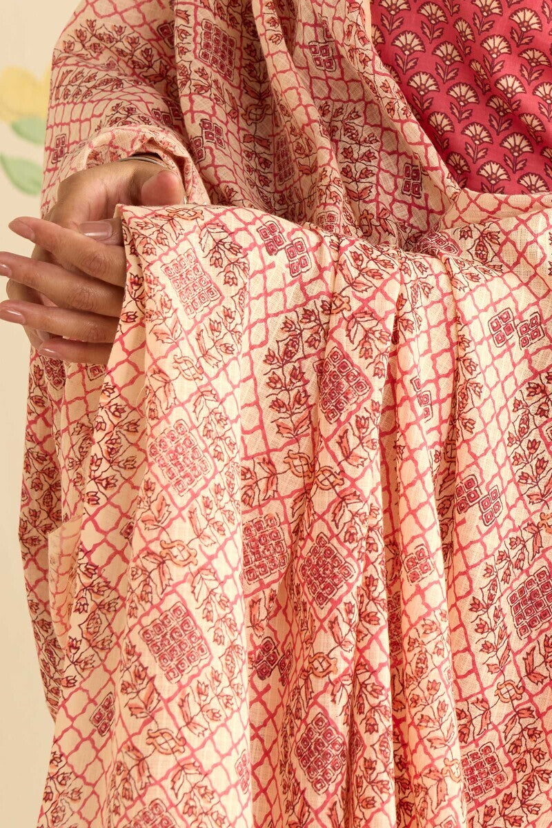 Gulraiz Niharika Dupatta