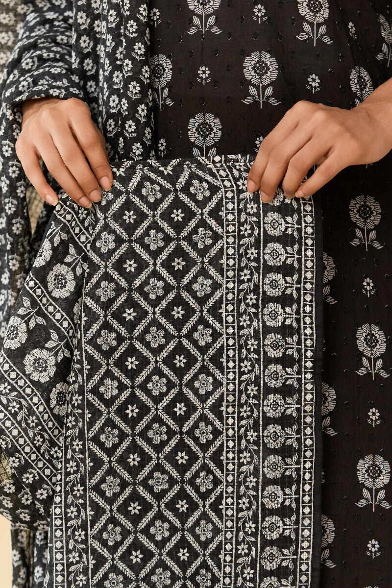 Mumtaz Naisa Dupatta