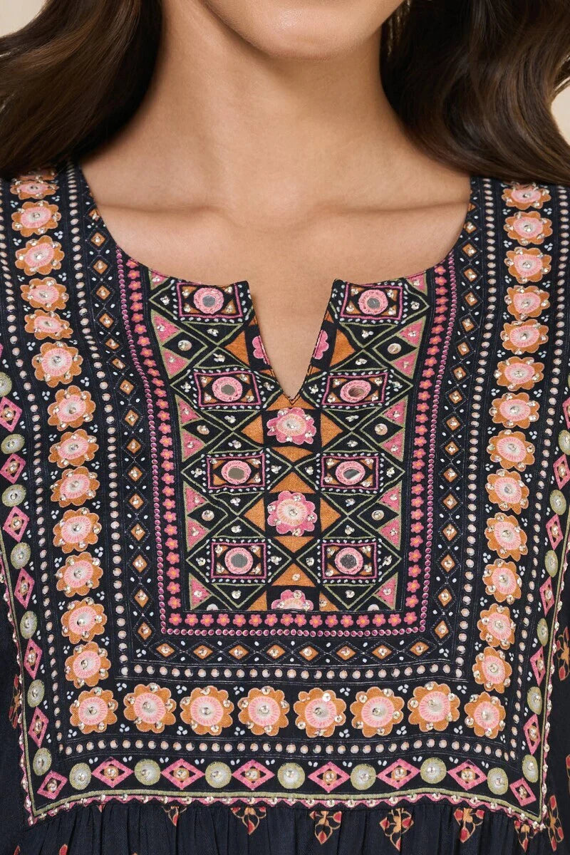 Surplus: Mehrunissa Zaharaa Kurta