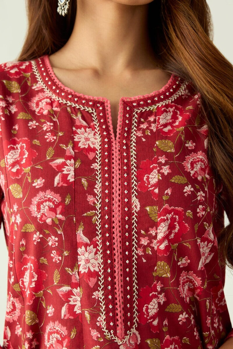 Gauhar Farzana Kurta