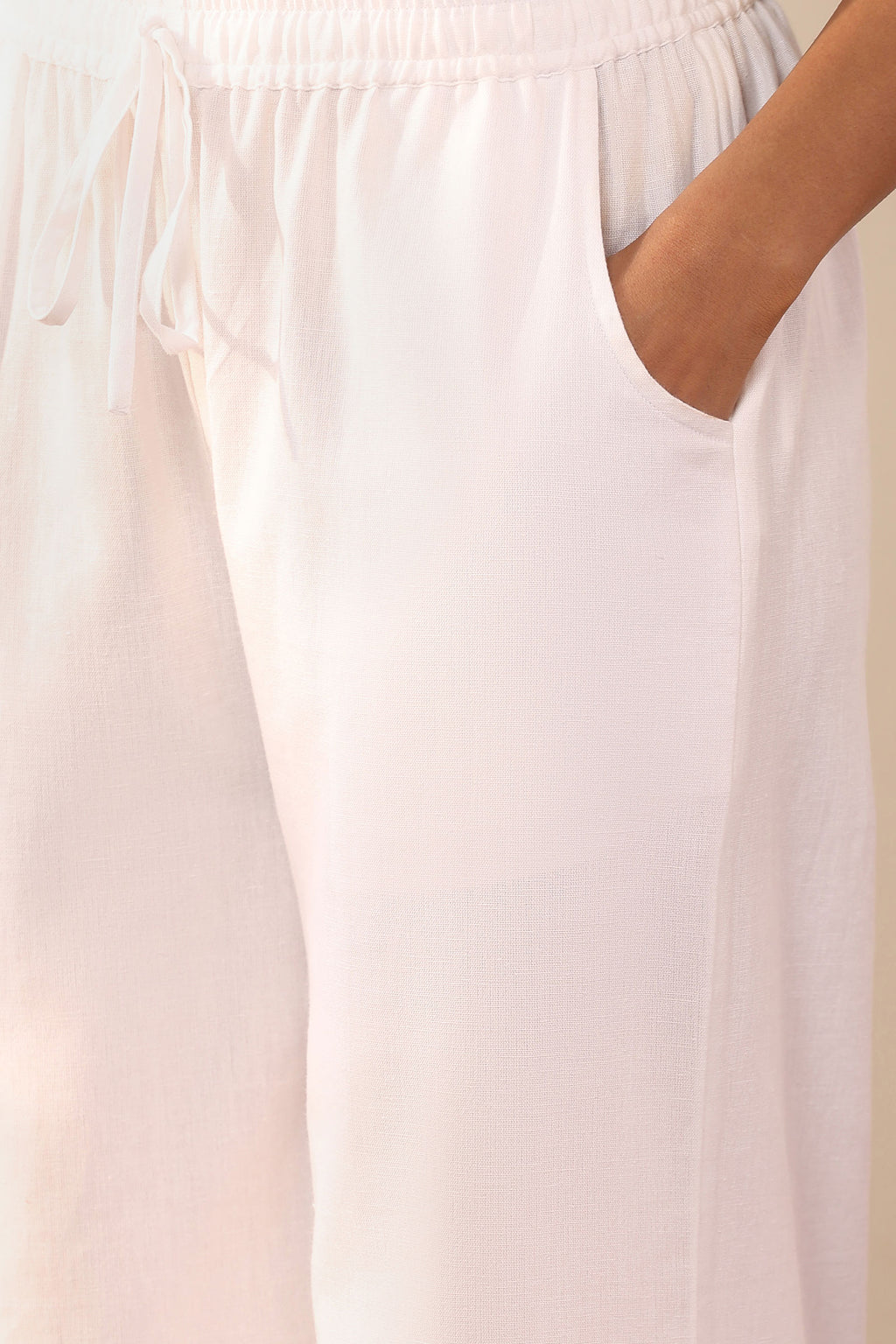 Surplus: Roza Anaya White Farsi