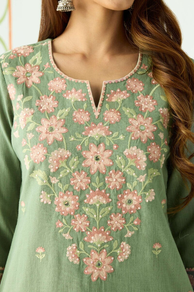 Mehraab Siya Kurta