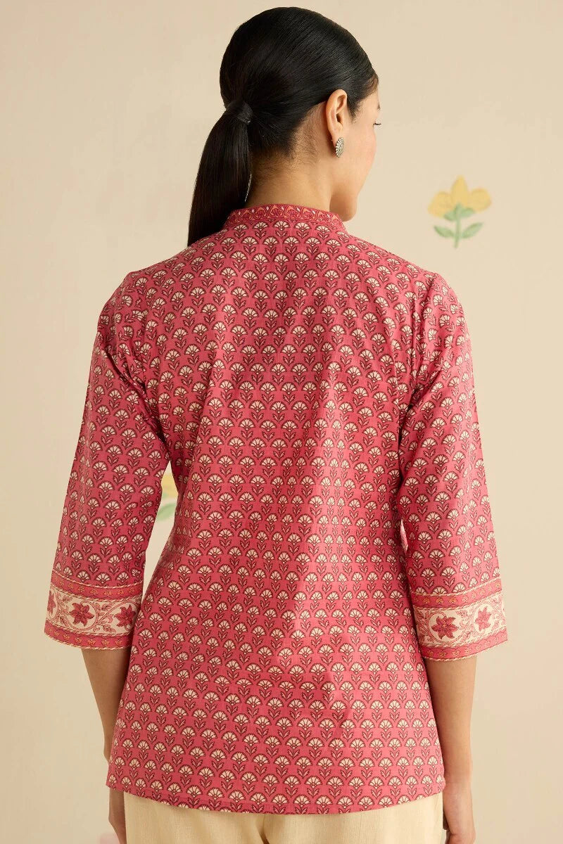 Surplus: Gulraiz Saira Top