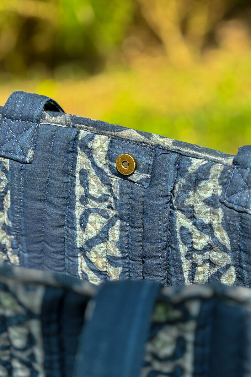 Roza Zahra Tote Bag