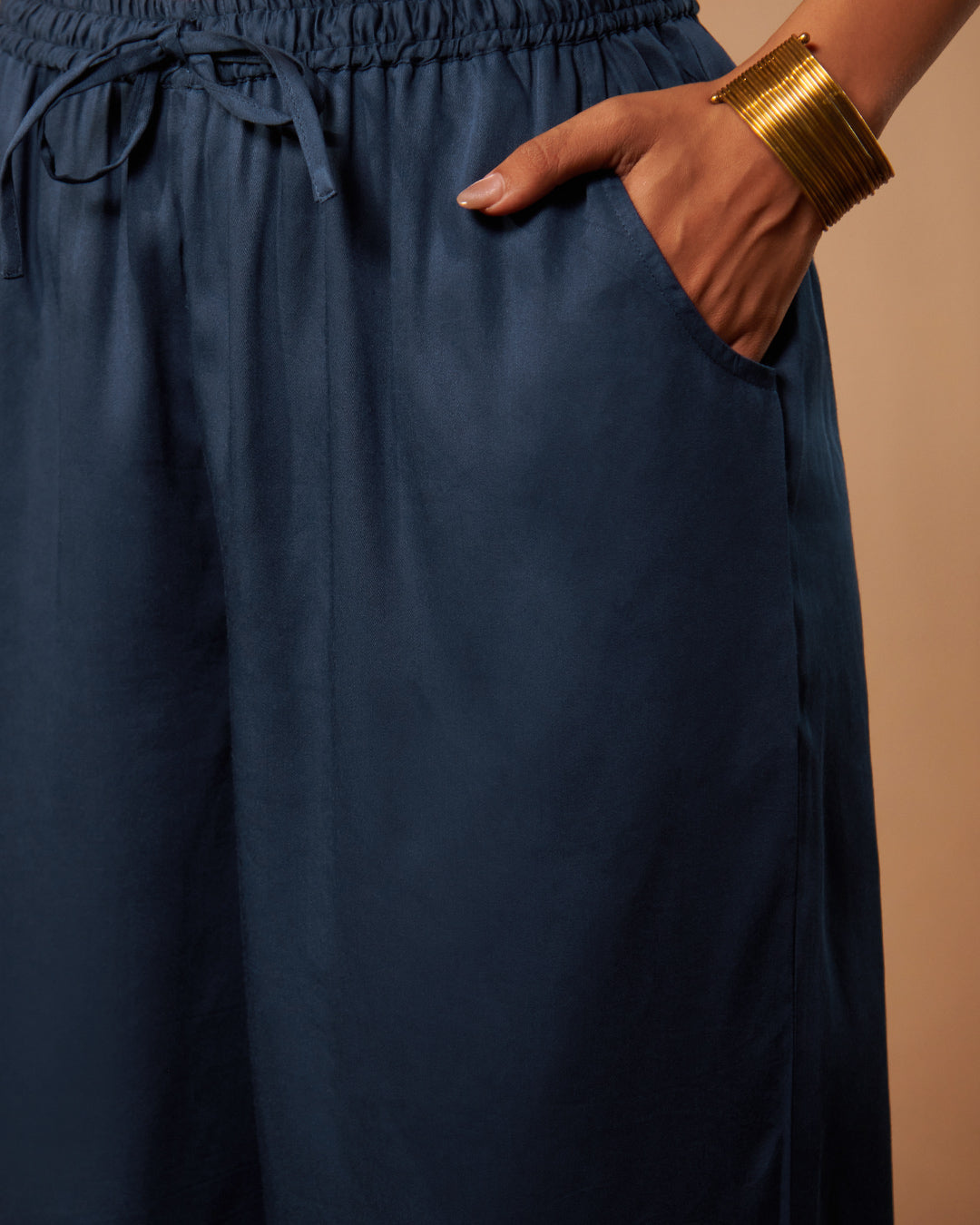 Roshanara Sehr Blue Farsi