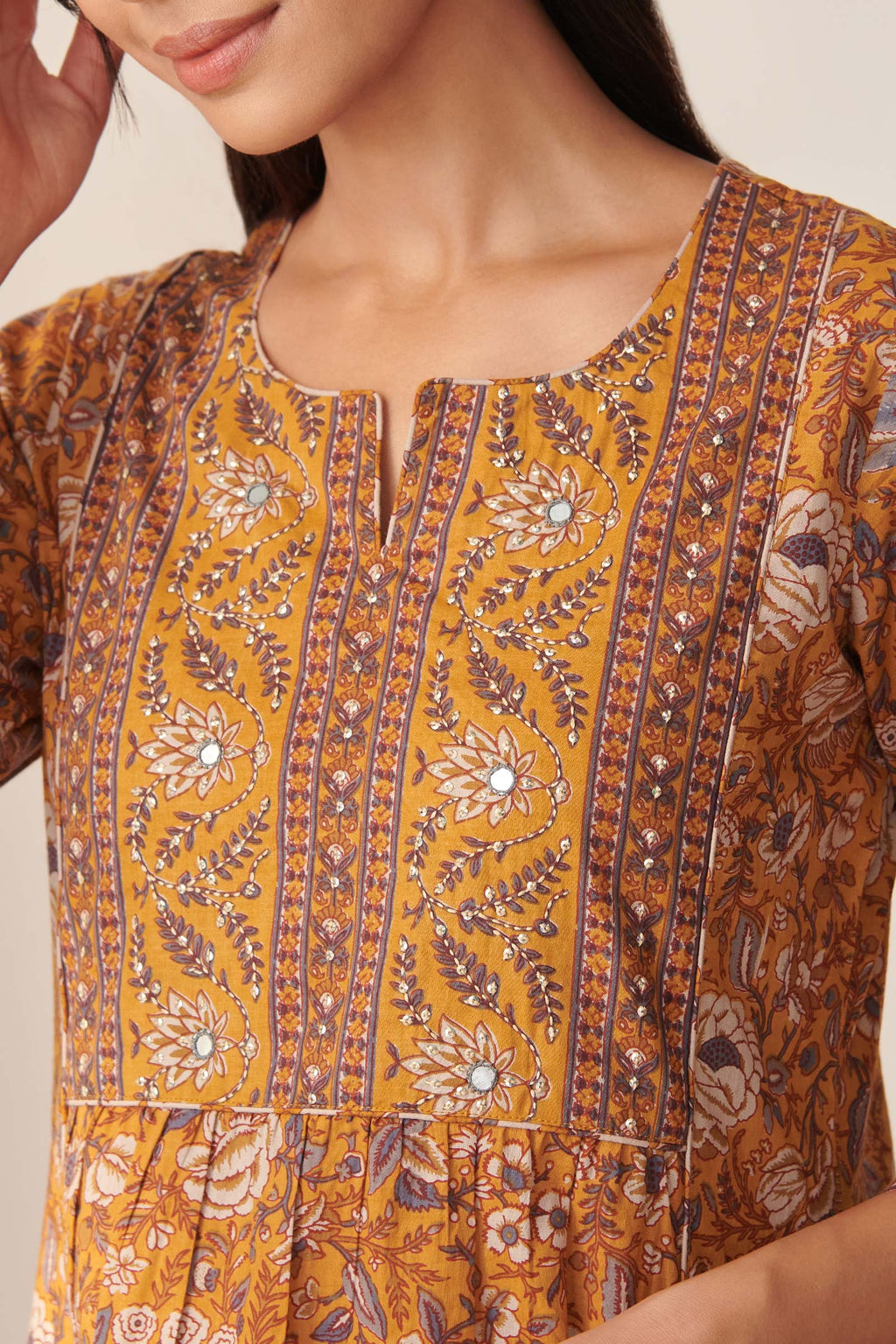 Gauhar Shireen Sanganeri Kurta