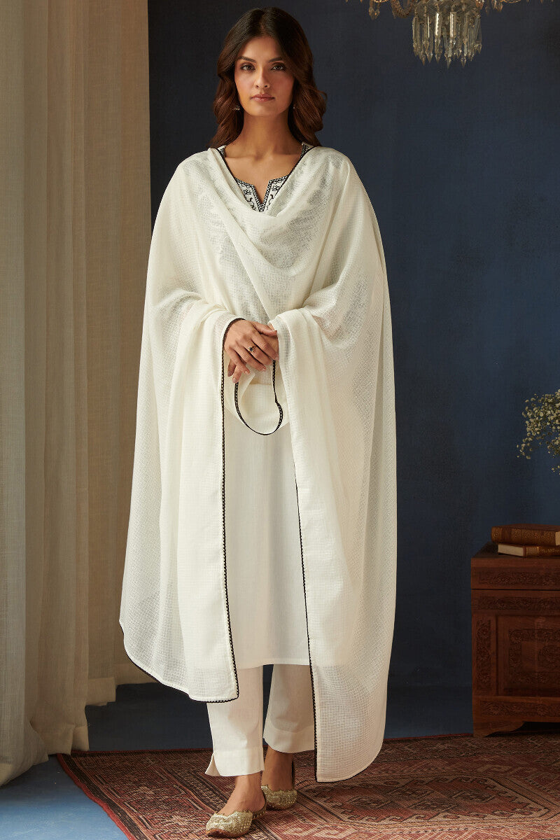 Mirza Amaira Dupatta