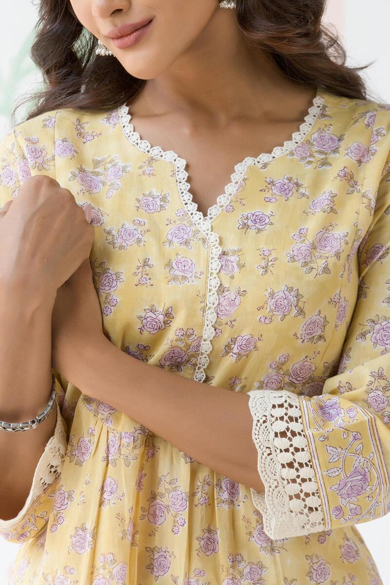 Gulbarg Fizah Sanganeri Kurta