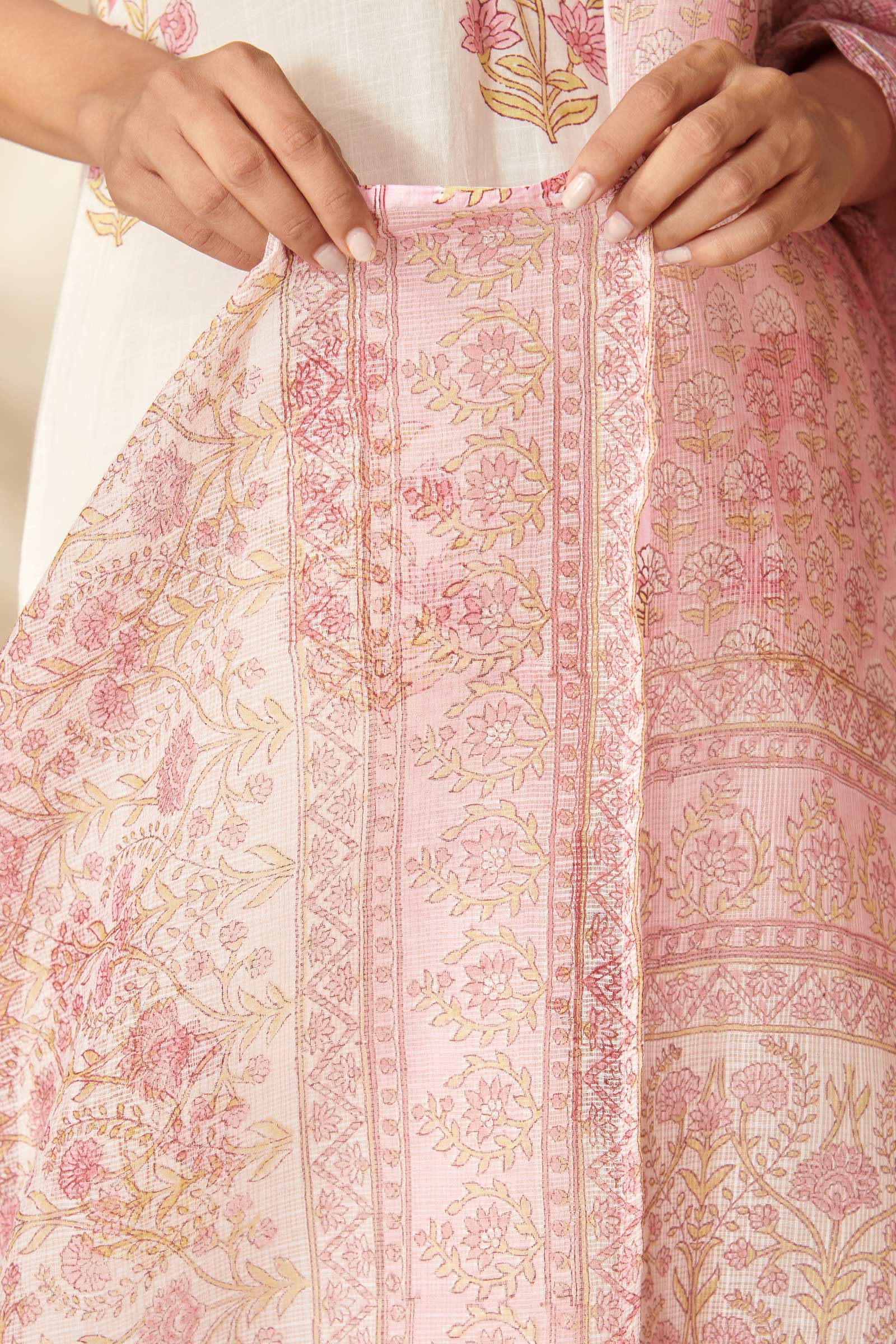 Gulbarg Rania Sanganeri Dupatta