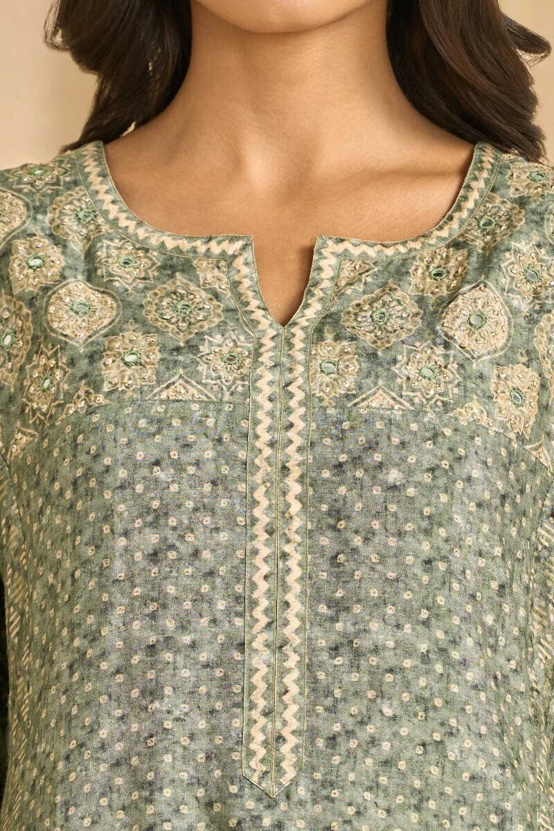 Surplus: Mehrunissa Nasrin Kurta