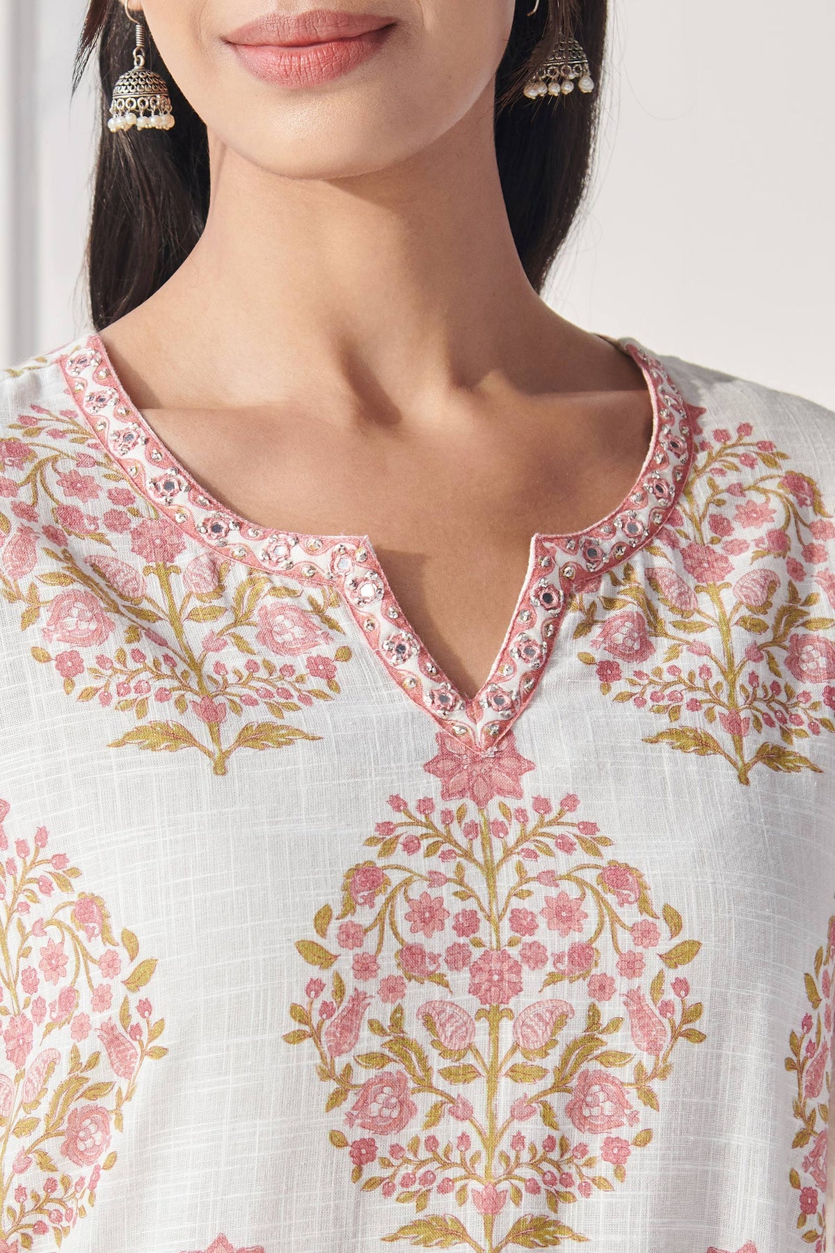 Gulbahar Tira Kurta