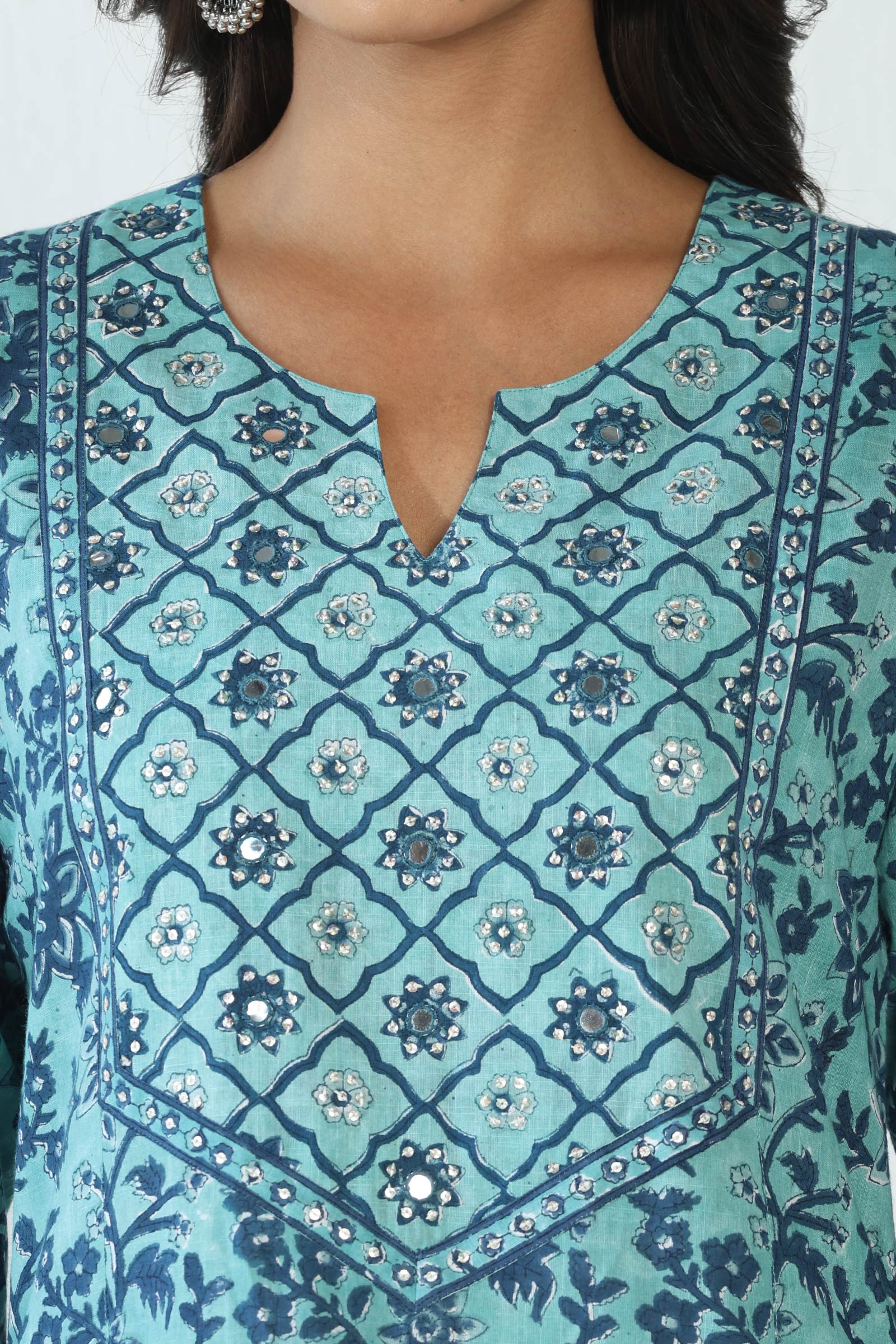 Surplus: Neelofar Shirin Sanganeri Kurta