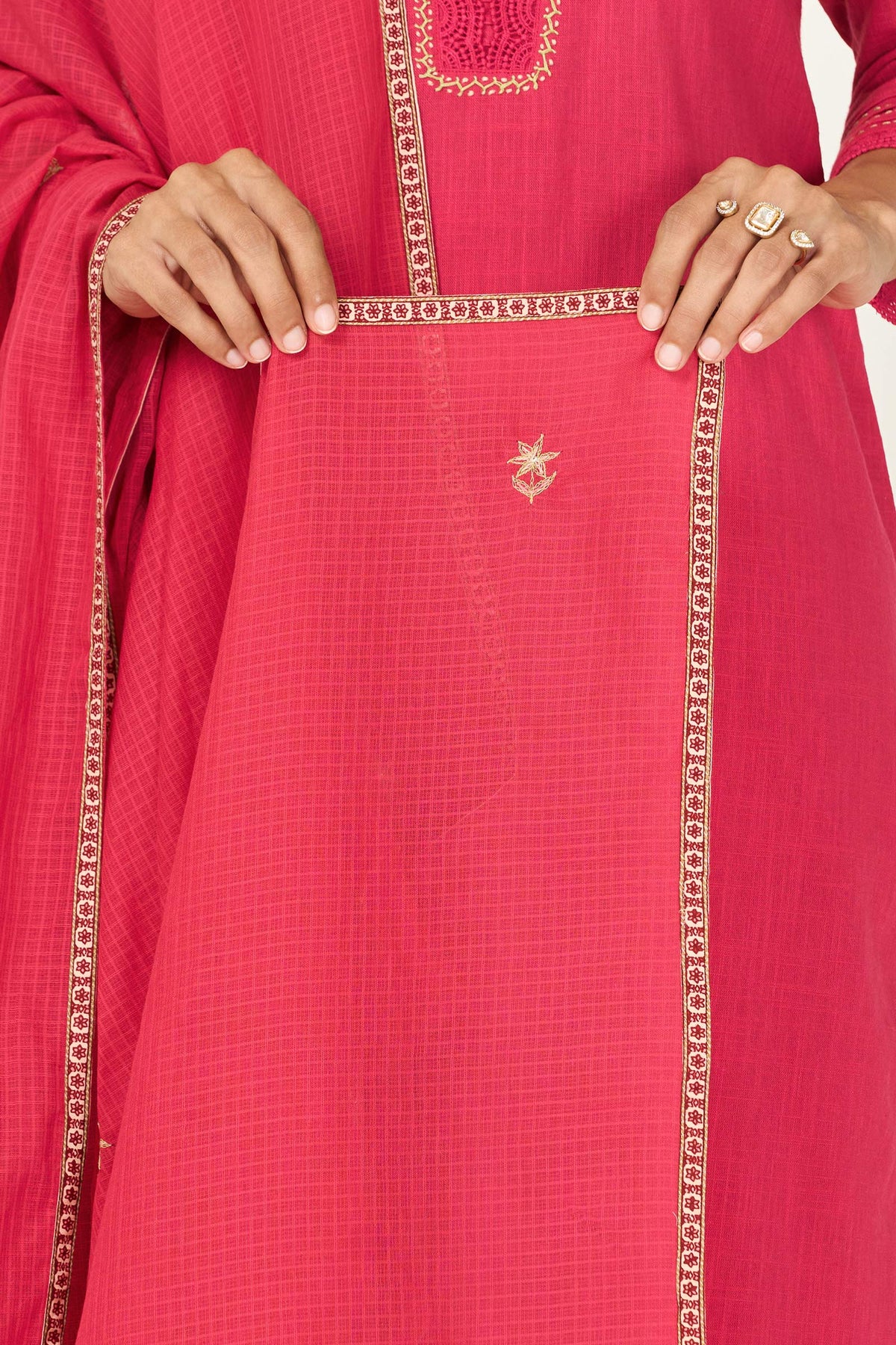 Roza Zara Fuchsia Dupatta