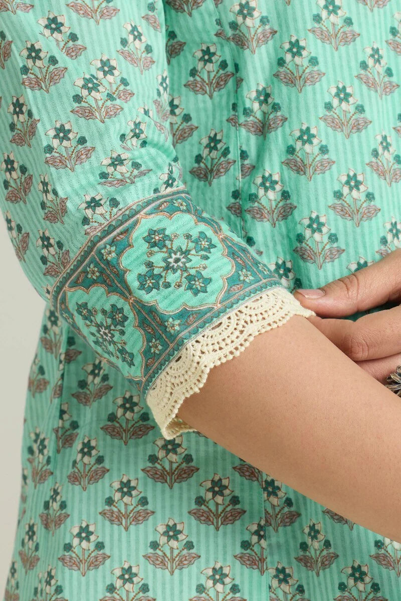 Surplus: Nazmin Angrakha Kurta