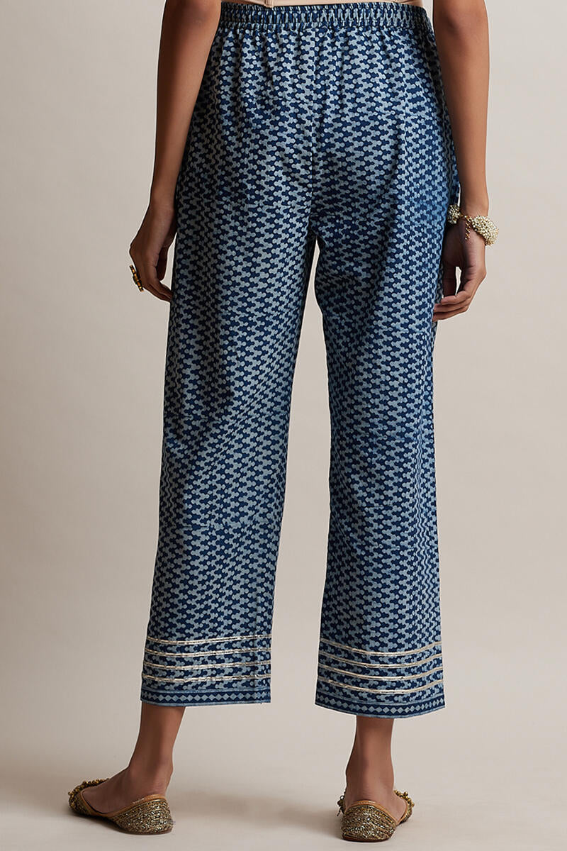 Nur Zabia Straight Farsi