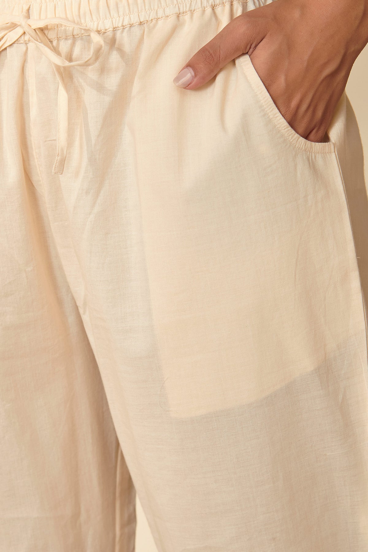 Surplus: Roza Faraz Off White Narrow Pants