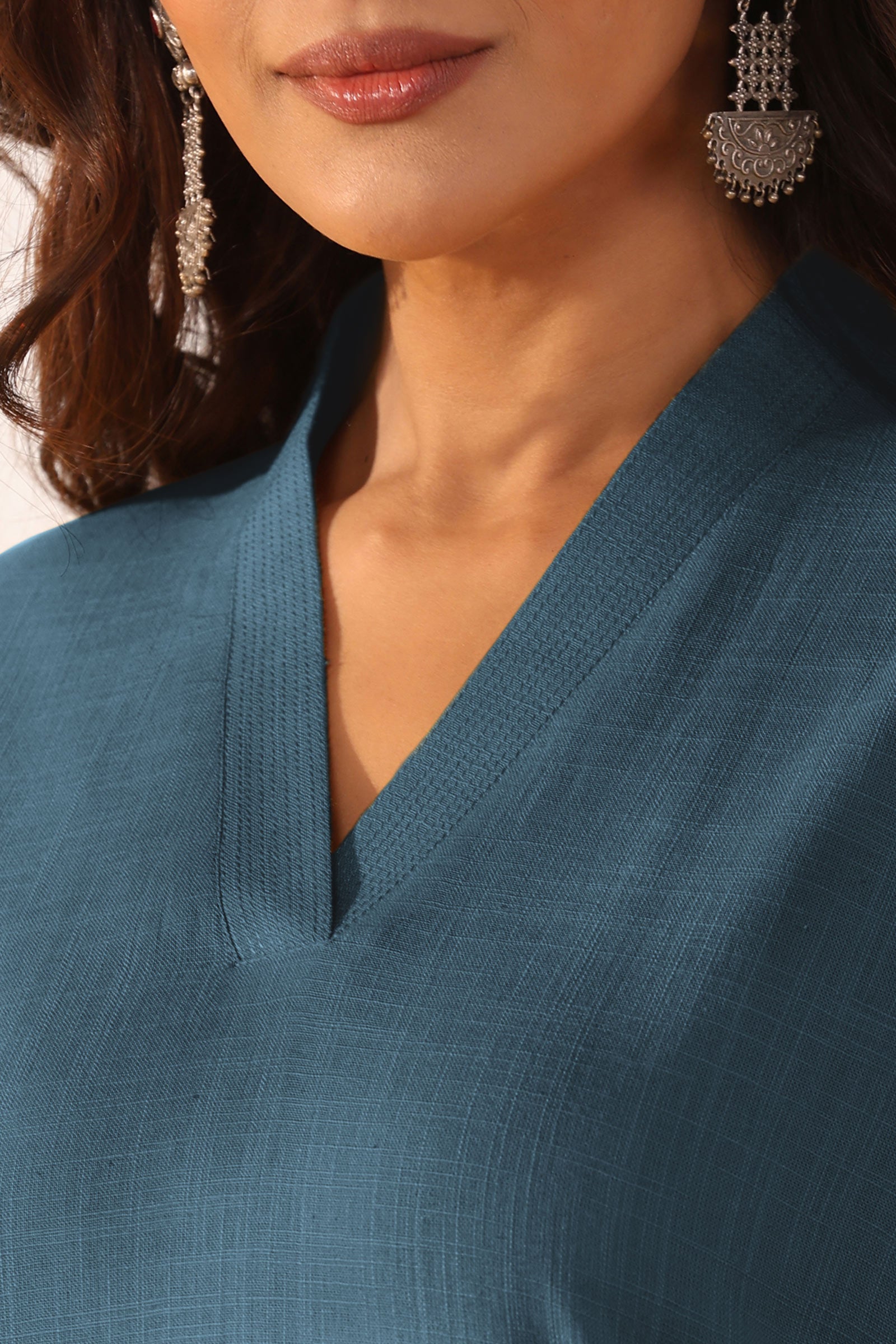 Surplus: Roza Naaz Navy Blue Kurta