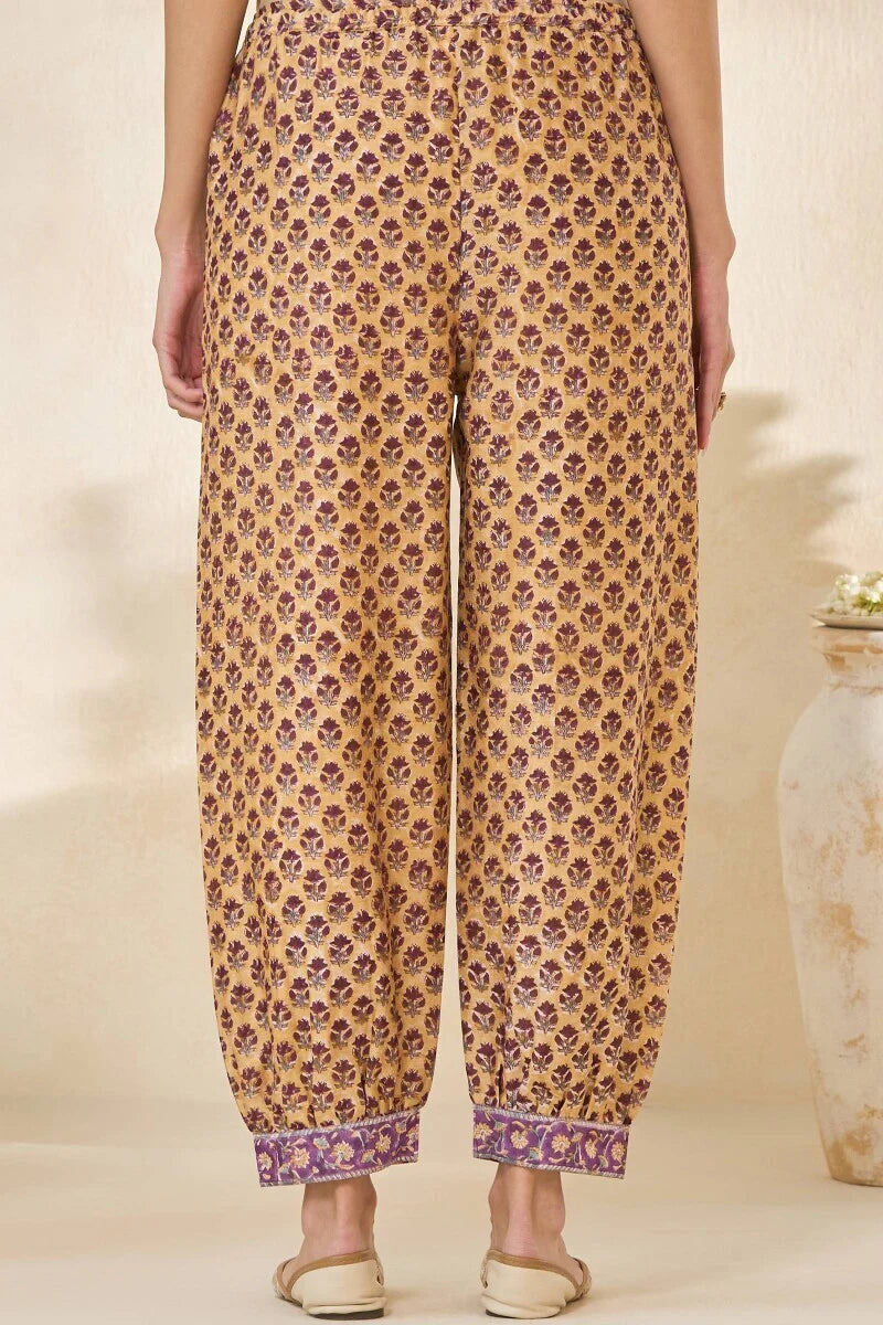 Surplus: Mehrunissa Gulnaaz Sanganeri Izhaar Pants